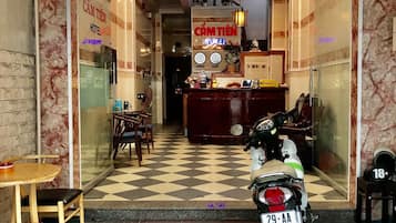 Mặt tiền nơi lưu trú