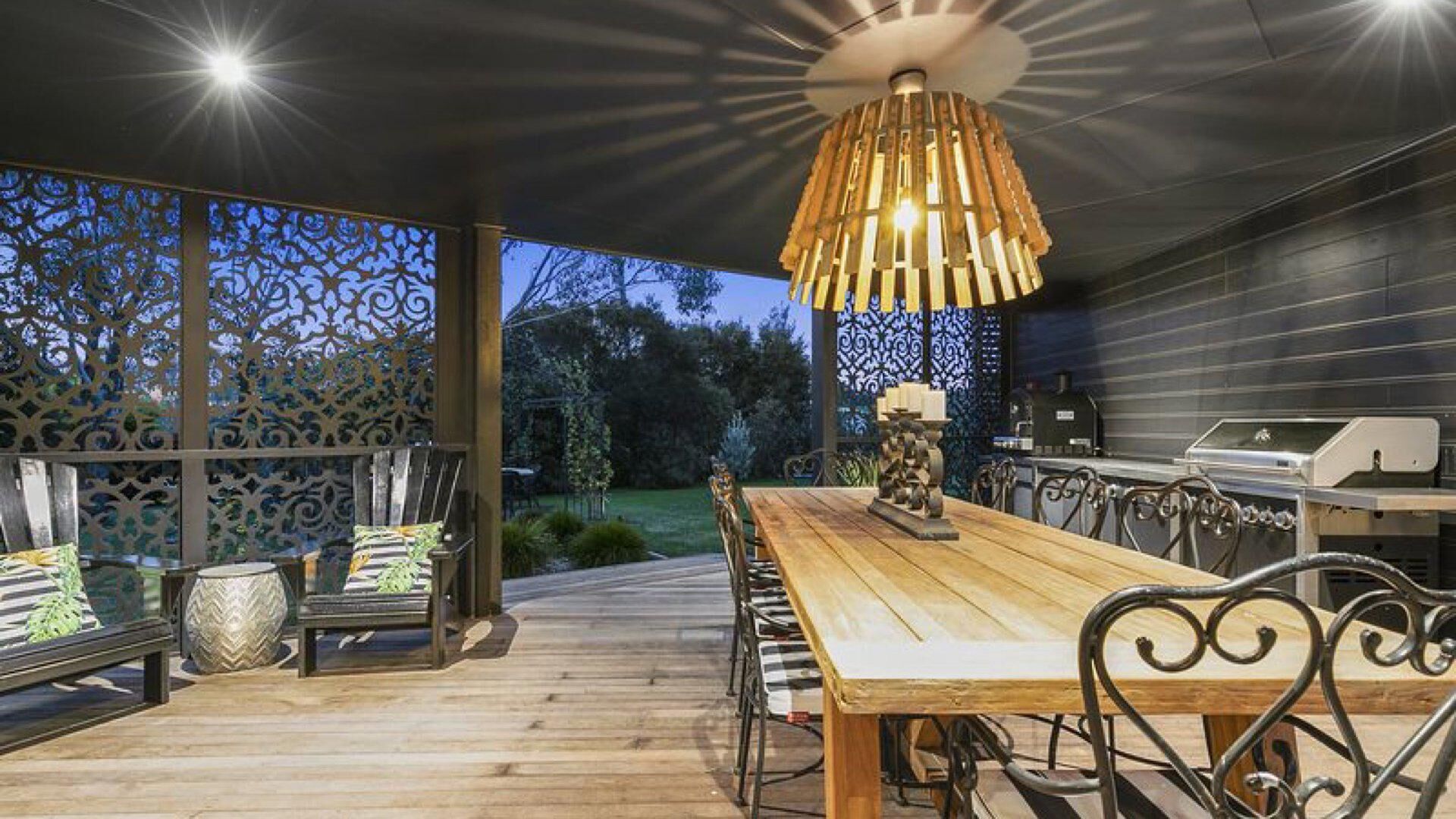 Outdoor dining