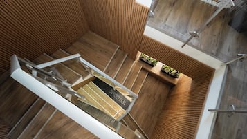 Handrails in stairways
