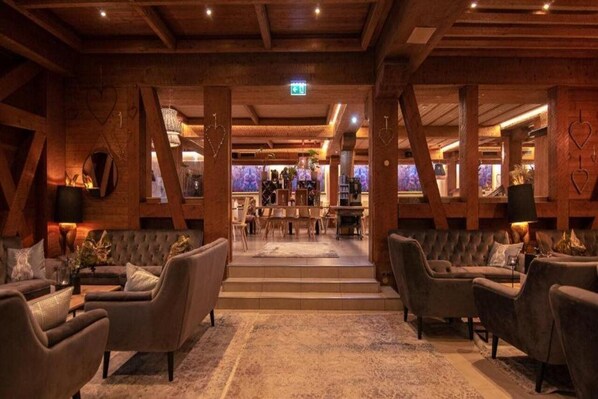 Bar (on property) - Basur (Flirsch)