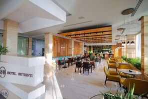 Dining - Hotel Butrinti (Sarandë)
