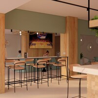 Zona de bar con taburetes altos, una barra y una pantalla de televisión mostrando un partido de baloncesto.