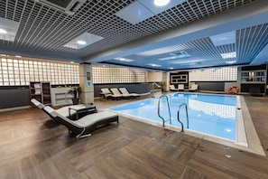 Indoor pool, outdoor pool - Hotel Holiday (Sarajevo)