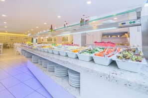 تناول الطعام