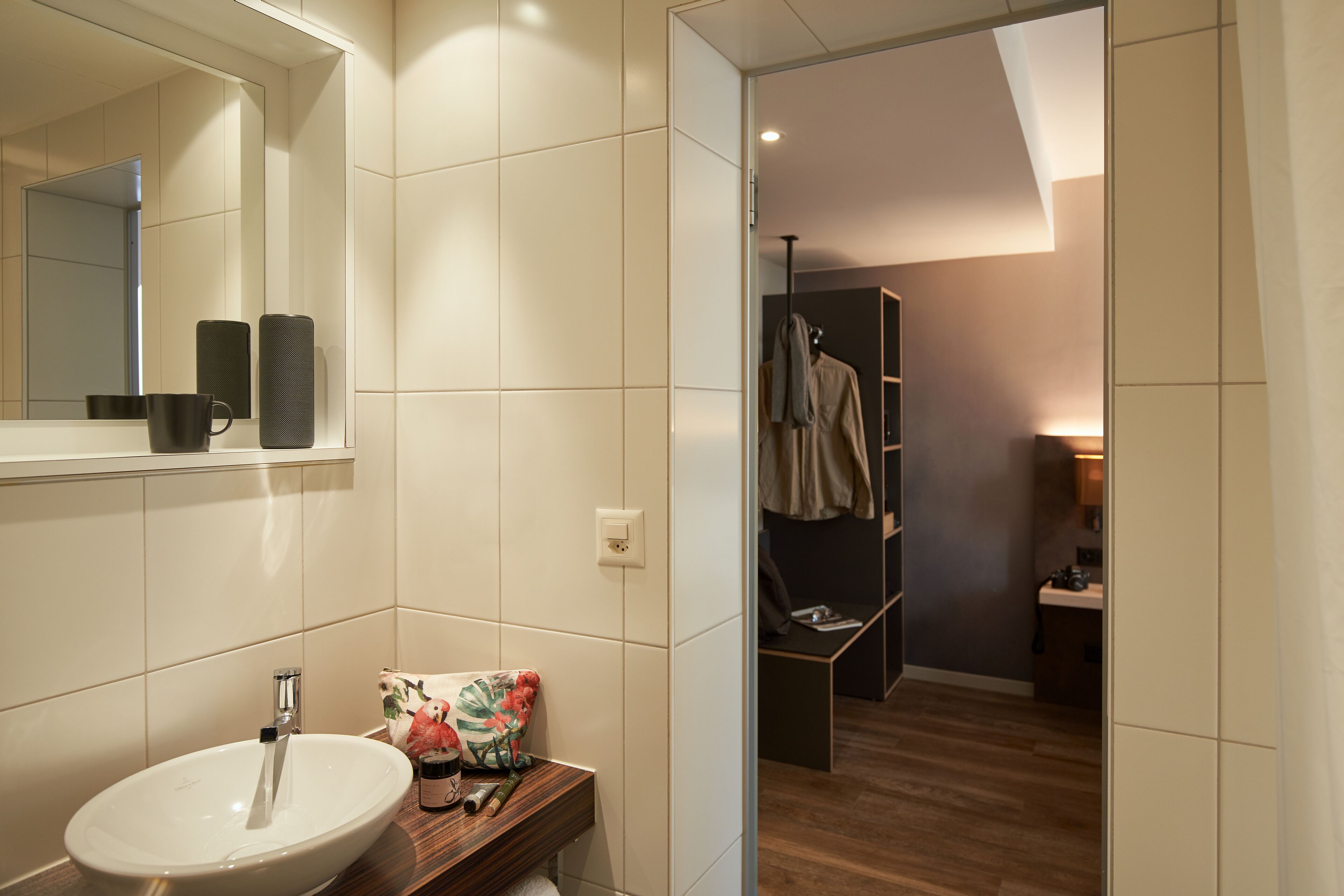 single room (cosy) | bathroom | free toiletries, hair dryer, towels, toilet paper