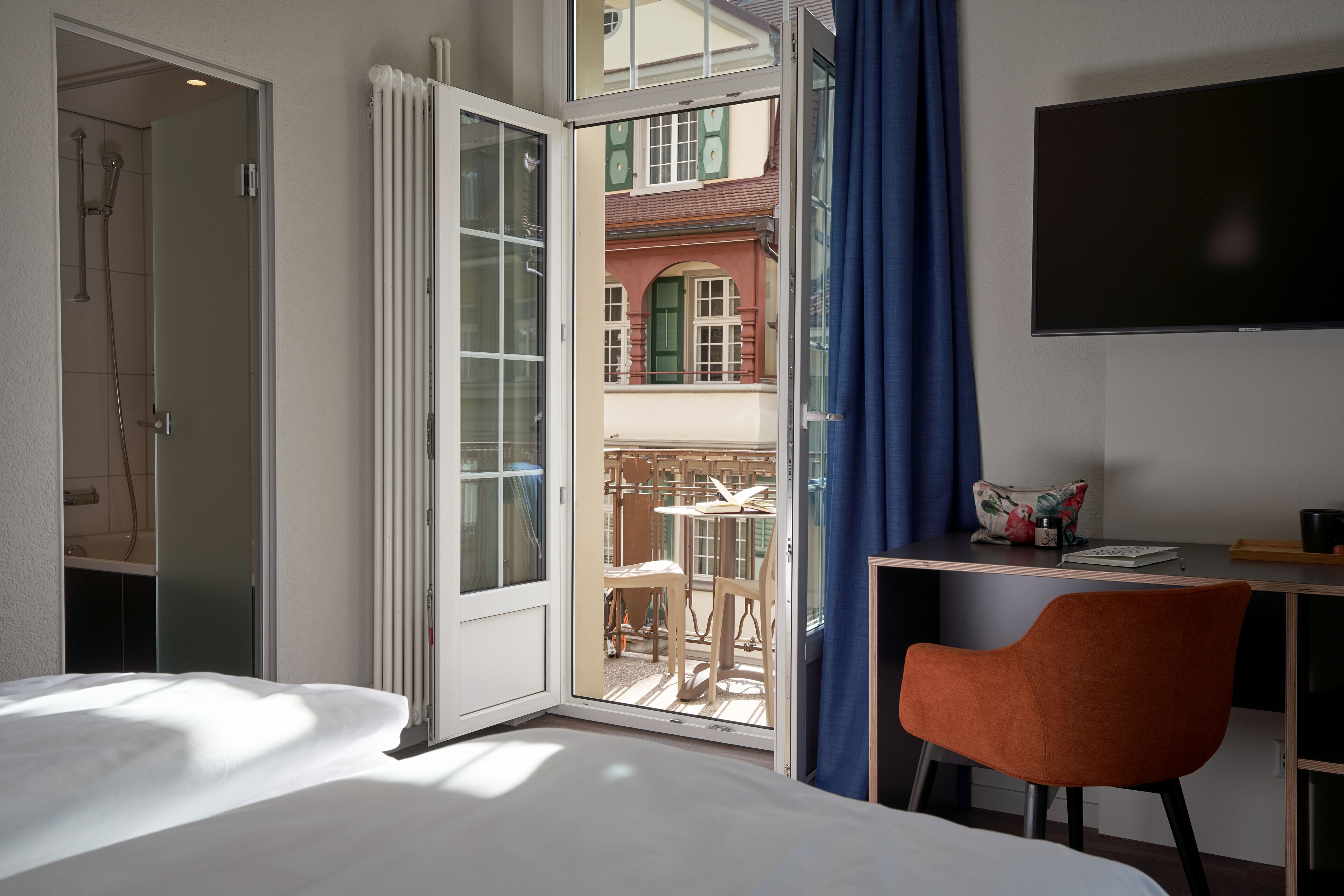 1 bedroom, in-room safe, desk, soundproofing