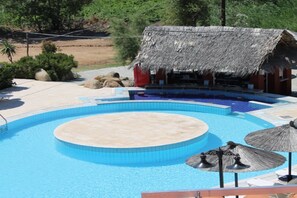 Outdoor pool - Makednos Hotel (Sithonia)