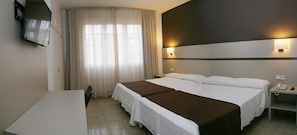 Room - La Carolina (Lloret de Mar)
