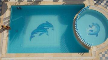 Indoor pool, outdoor pool