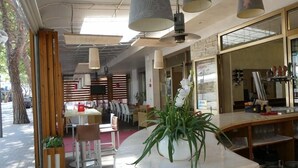 Ảnh chưa phân loại, 4 trong số 71 ảnh, nút