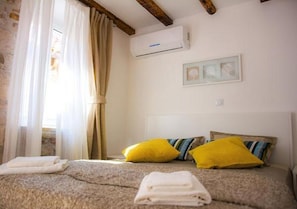 Quarto casal (Comfort Double Room with Balcony (Fir) | 3 quartos, Wi-Fi de cortesia, roupa de cama