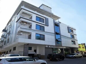 Fachada de la propiedad