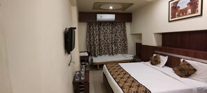 Standard Room | Free WiFi - Hotel North Star (Udaipur)