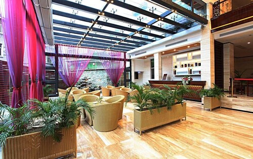Donghu Grand Hotel