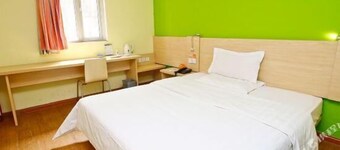 7 Days Inn Xian Dong Da Jie Jian Guo Road