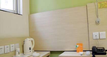 7 Days Inn Xian Dong Da Jie Jian Guo Road