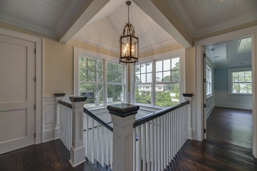 Kartano lähellä lahtea