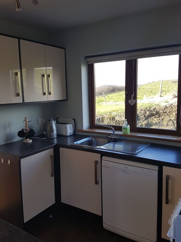 6 bedroom house over looking cunnamore bay