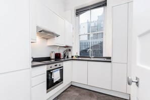 Private kitchen - ✪ New 2BR apartment in Covent Garden ✪ (London)
