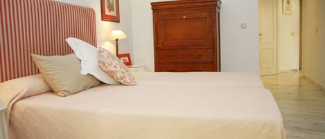 4 chambres, Wi-Fi, draps fournis
