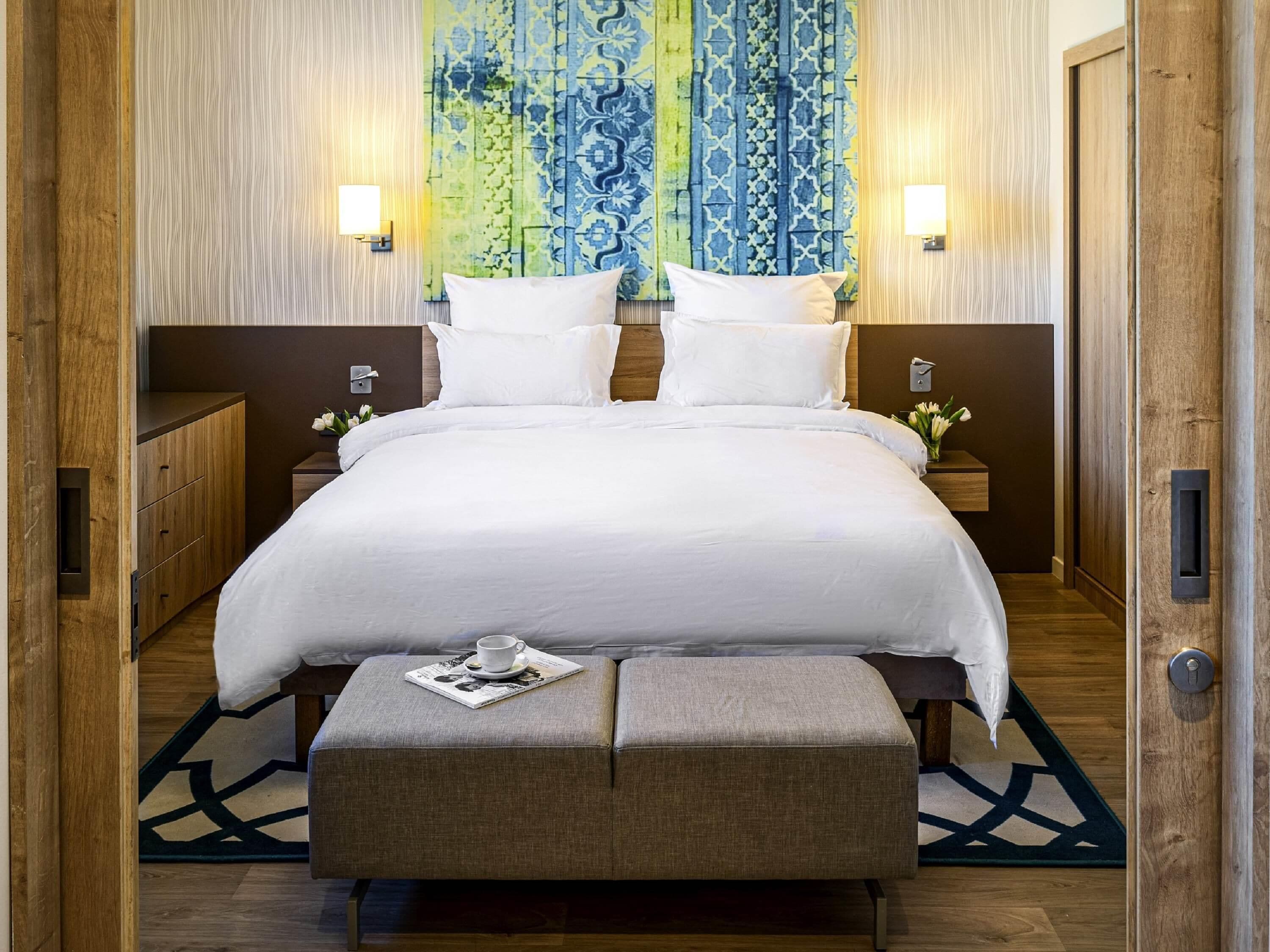 Standard Apartment, 1 Bedroom | Minibar, in-room safe, desk, laptop workspace