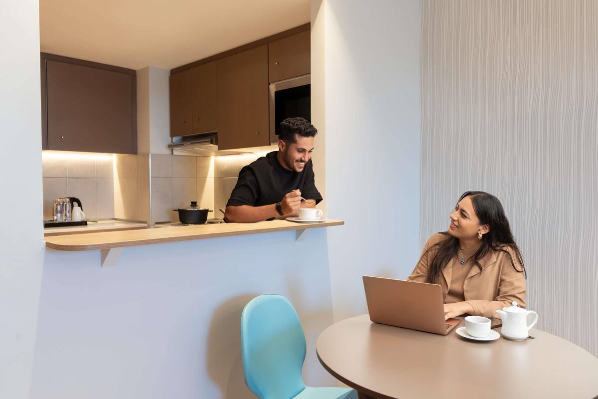 1 chambre, minibar, coffres-forts dans les chambres, bureau