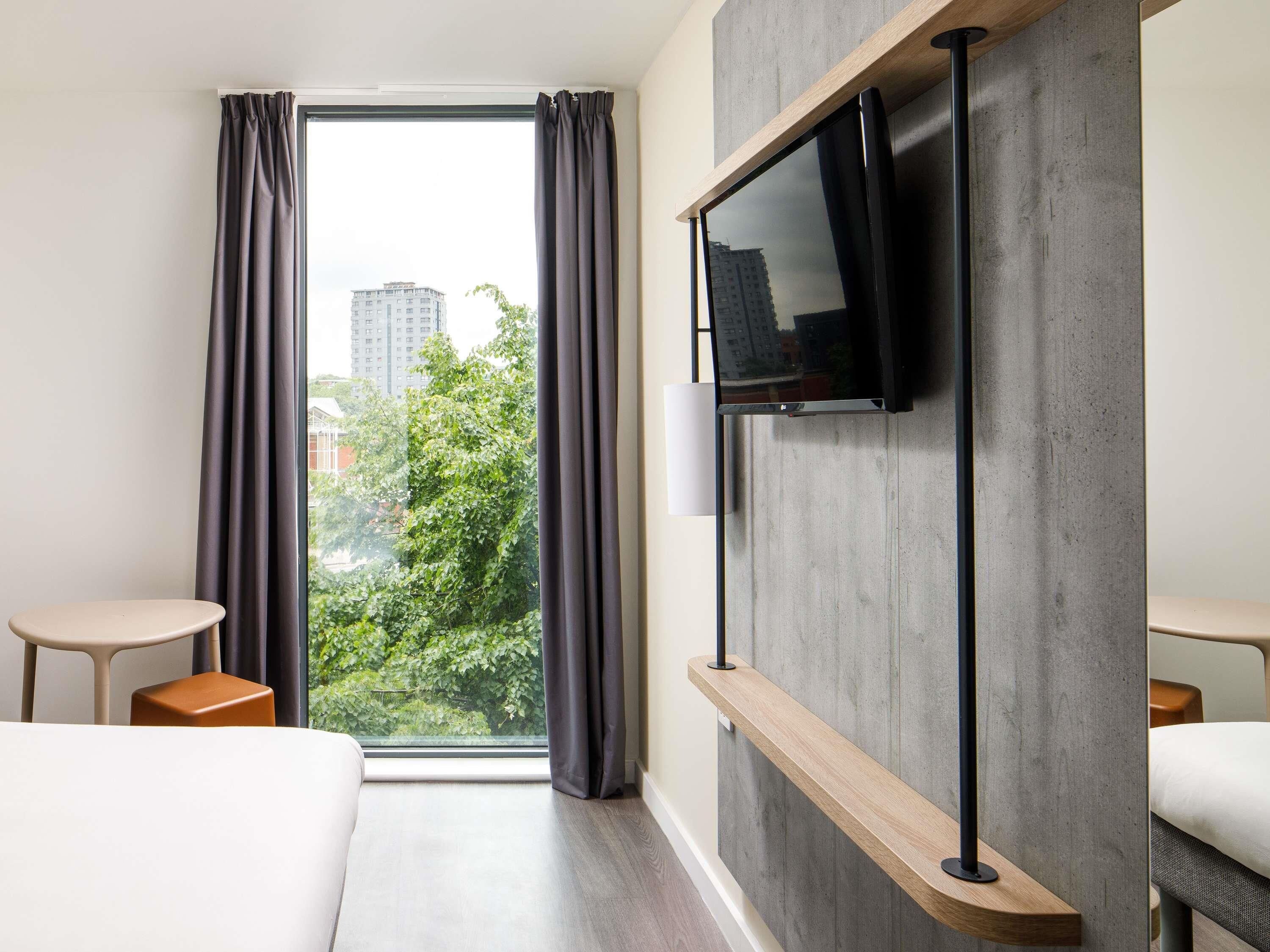 Photo - ibis Budget Sheffield Centre St Marys Gate