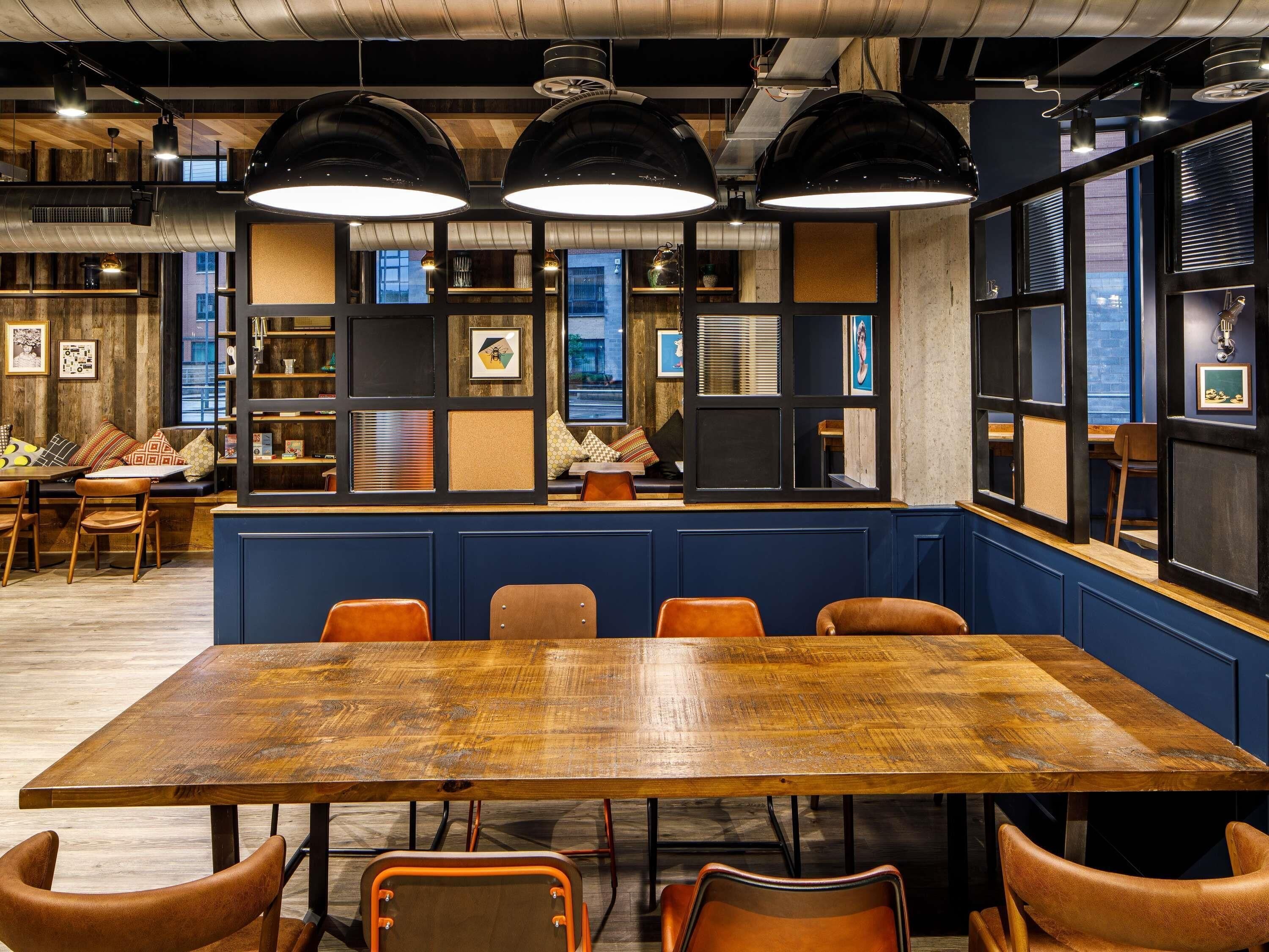 lunch and dinner served