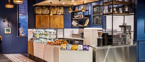 Petit déjeuner à emporter (11.30 GBP par personne)