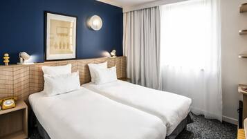 Habitación estándar, 2 camas individuales | Ropa de cama de alta calidad y minibar