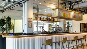 Bar (di hartanah)
