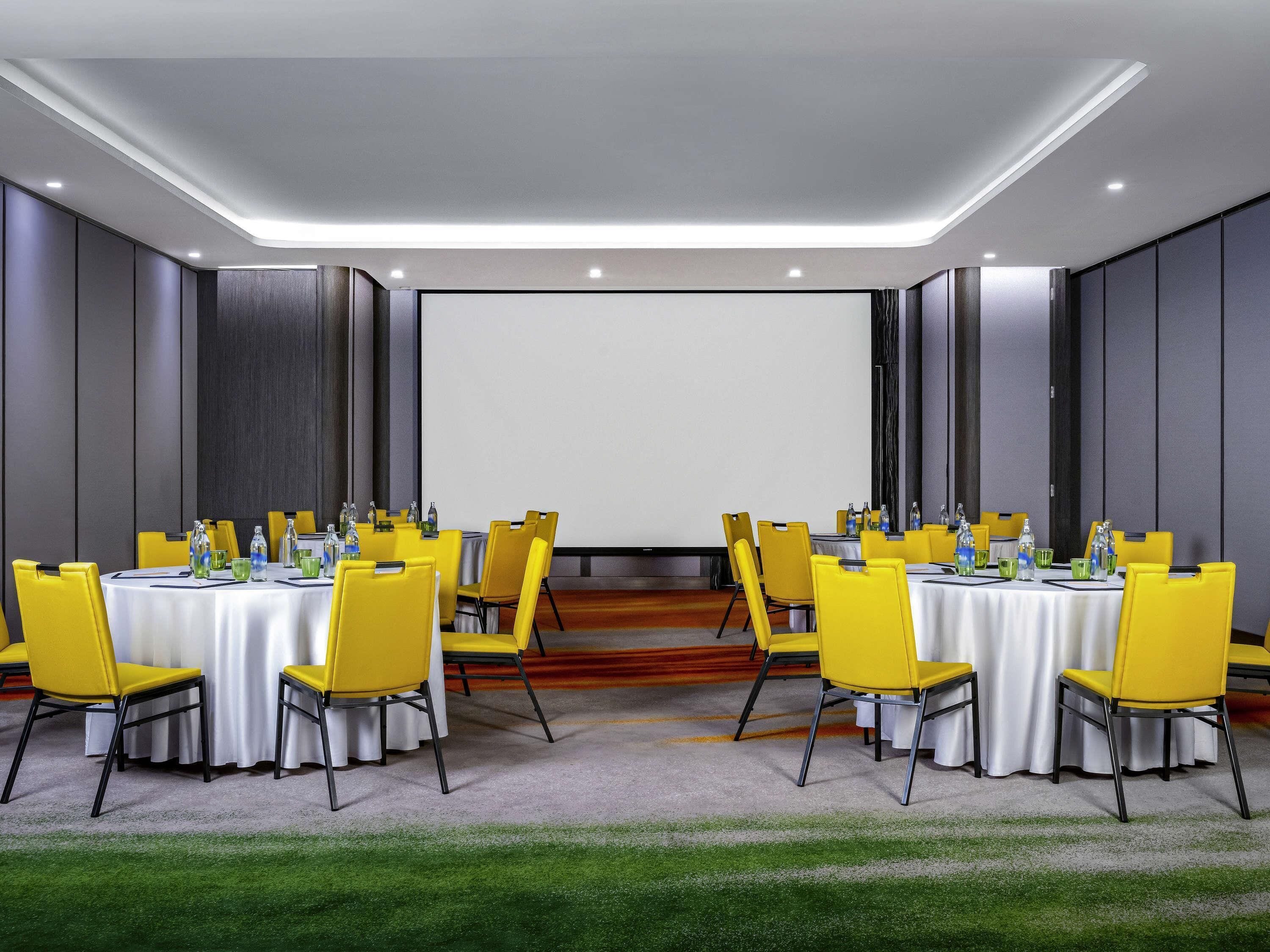 Photo - ibis Styles Bangkok Silom