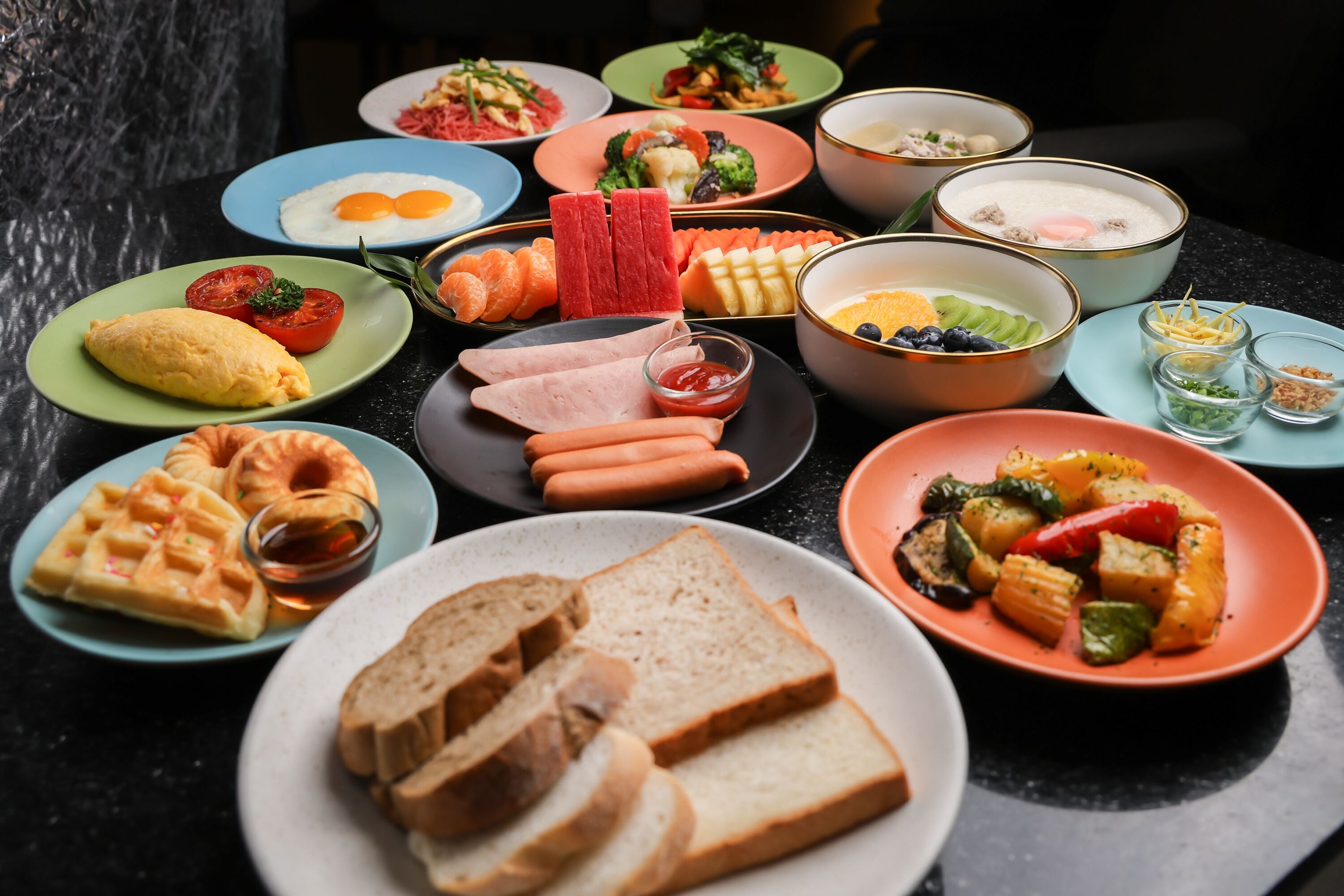 daily buffet breakfast (thb 250 per person)
