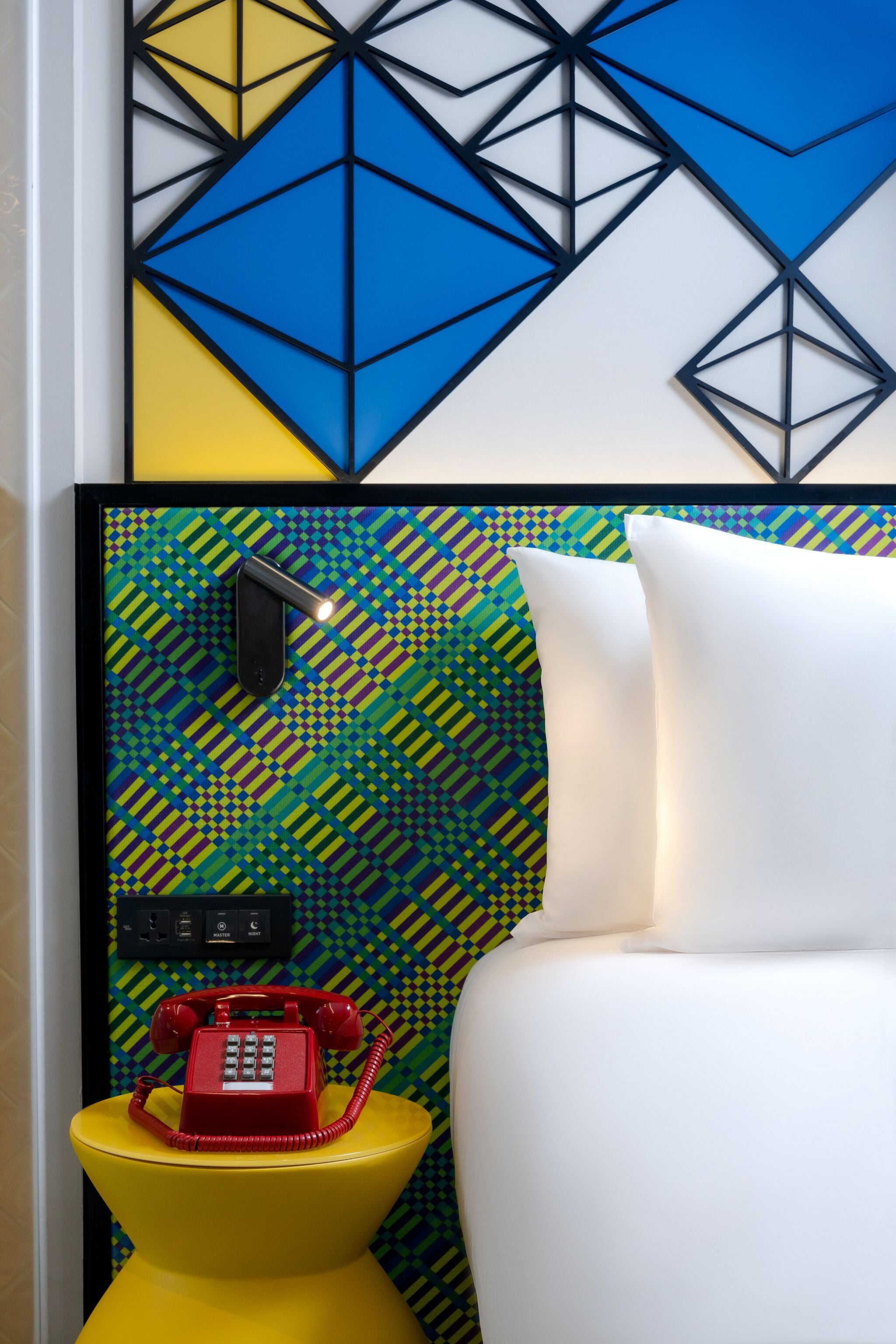 in-room safe, desk, laptop workspace, blackout curtains