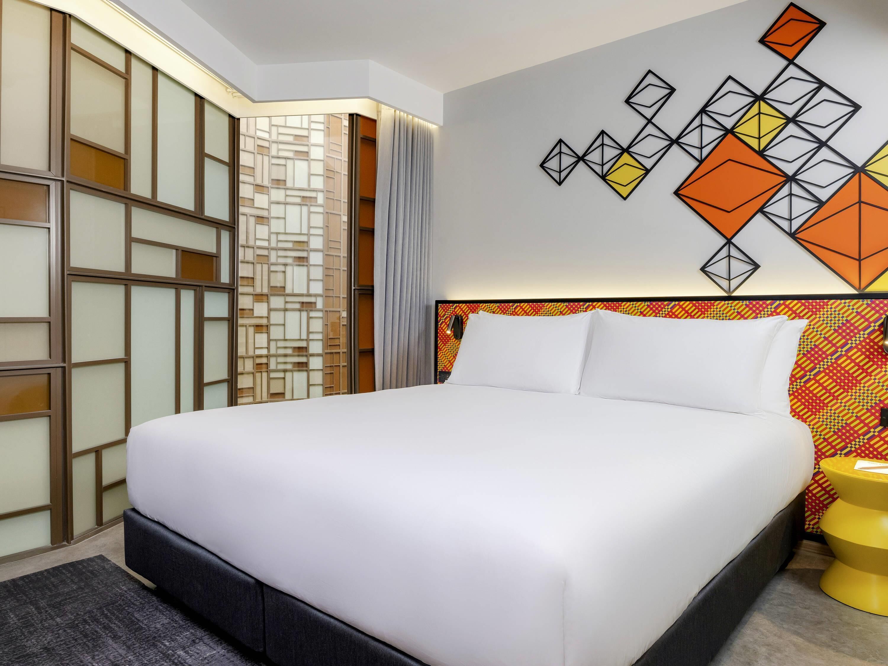 Kamar Superior, 1 Tempat Tidur King | Brankas, meja kerja, ruang kerja ramah laptop, dan tirai kedap cahaya
