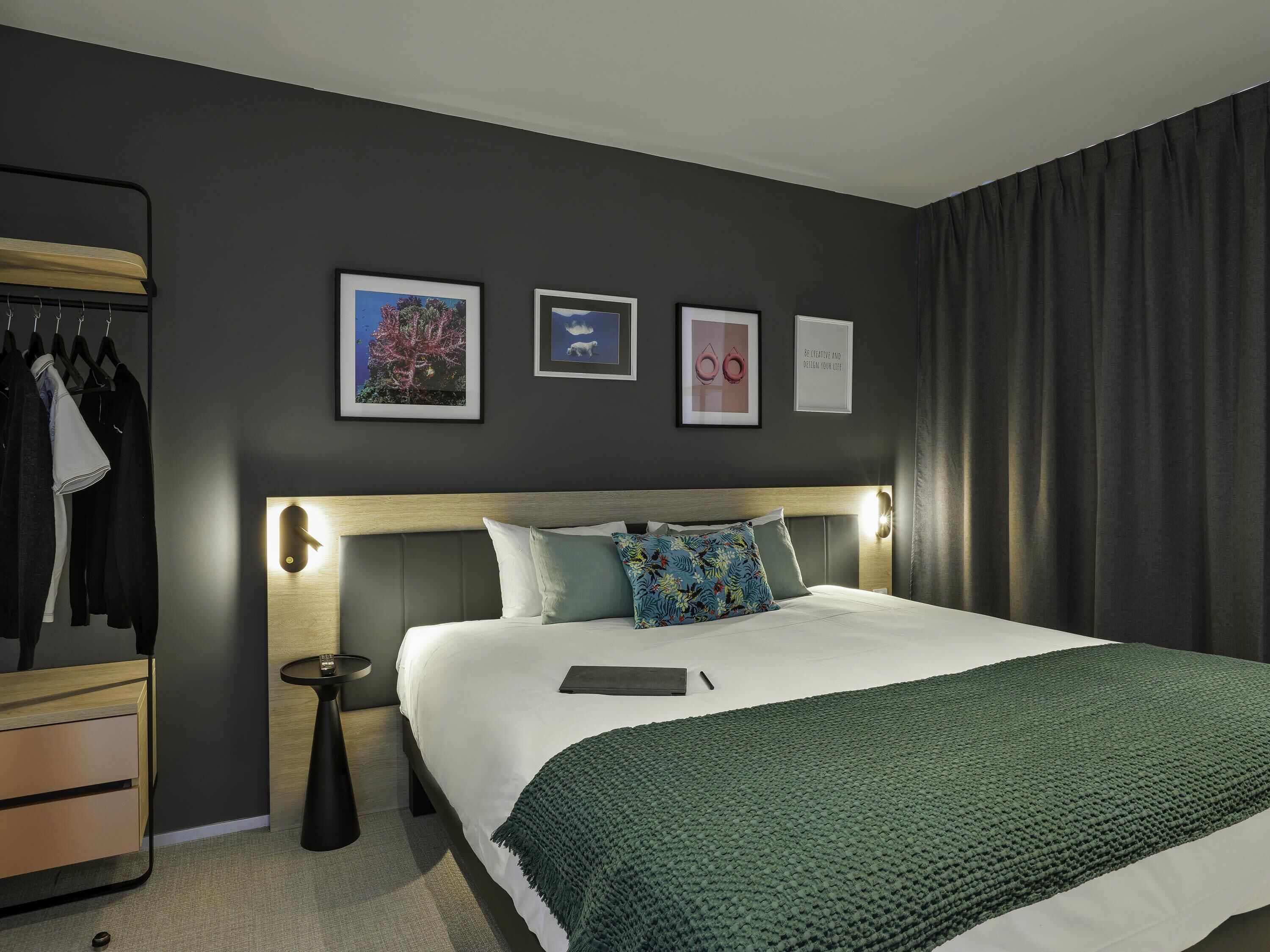 Apartment, 1 Bedroom | 1 bedroom, premium bedding, pillowtop beds, desk