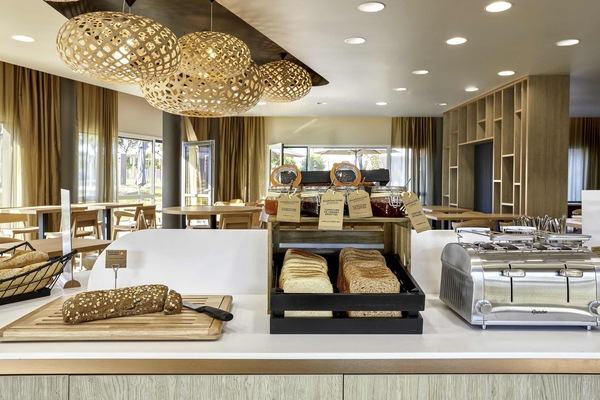 Daily buffet breakfast for a fee