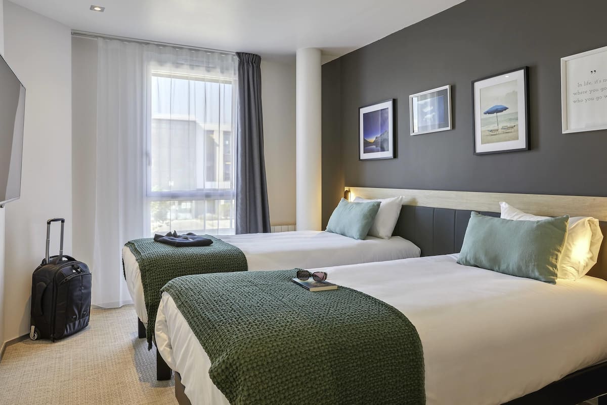 Apartment, 2 Bedrooms | 1 bedroom, premium bedding, pillowtop beds, desk