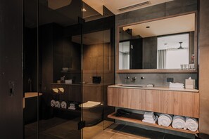 Apartment, 1 Bedroom, Lake View (Lake Front) | Bathroom | Hair dryer, towels - The Sebel Yarrawonga Silverwoods (Yarrawonga)