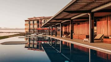 Outdoor pool, sun loungers