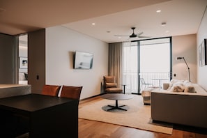 Apartment, 1 Bedroom, Lake View (Lake Front) | 1 bedroom, minibar, in-room safe, desk