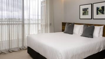 Minibar, in-room safe, desk, soundproofing