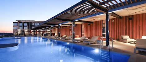 Outdoor pool, sun loungers