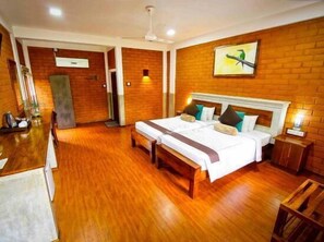 Room - Elephas Resort & Spa (Avudangawa)
