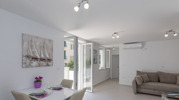 Unclassified image, 1 of 50, button - Apartments Radulovic (Dubrovnik)