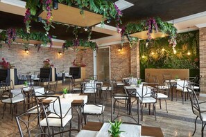 Dining - Paradise Beach (Nessebar)