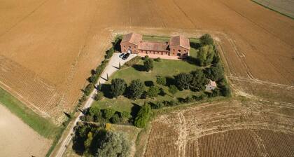 Maison de caractÚre avec piscine intérieure