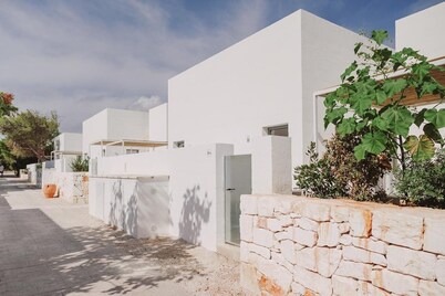 Nicolaus Club Meditur Village