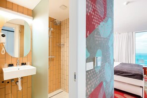 Bathroom - Family Hotel Liå¡anj (Novi Vinodolski)