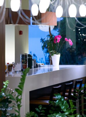 Bar (on property) - Irida Hotel (Chania)